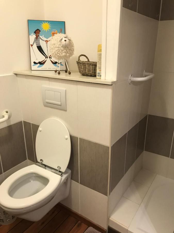 Appartement Centre Ville Wifi Parking Draps Fournis Cauterets Exterior photo